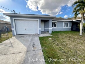 Building Photo - 726 Harold Ave S