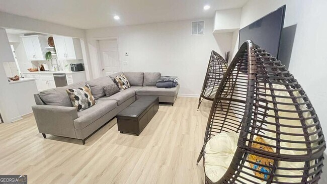 Foto del edificio - 3230 Centerglen Ln
