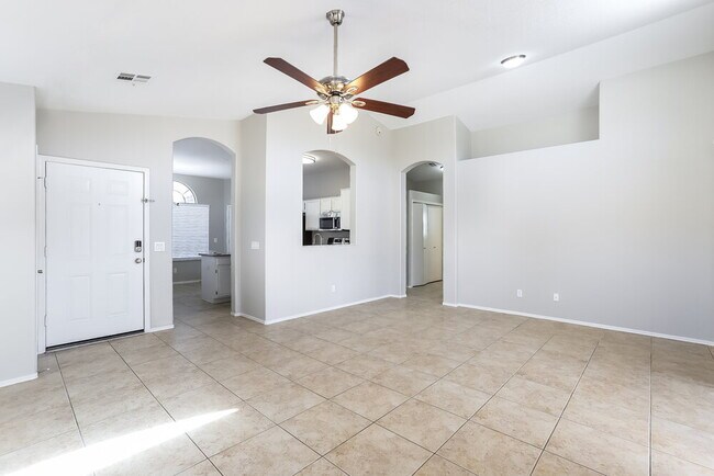 Foto del edificio - 7427 W Tina Ln