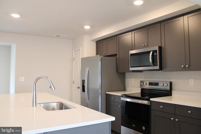 Building Photo - 515 Merganser Wy