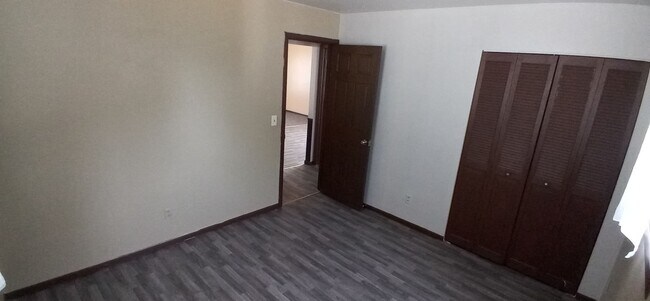 Building Photo - 1828 Garden Dr