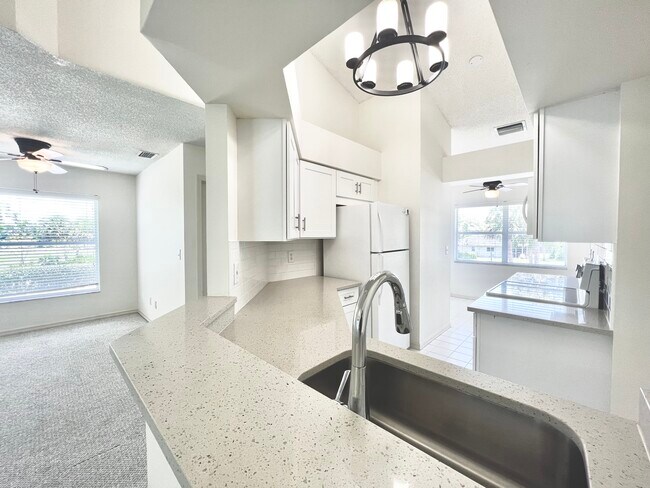 Building Photo - 113 Wading Bird Cir