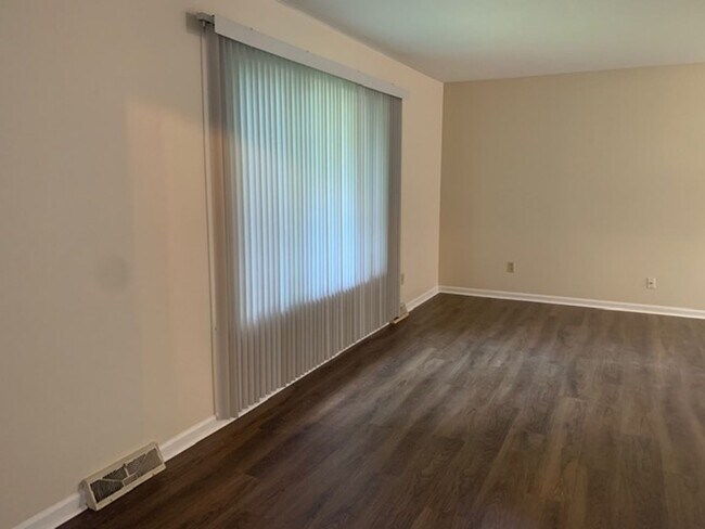 Foto del edificio - Ranch Home located in Park Hills    260224