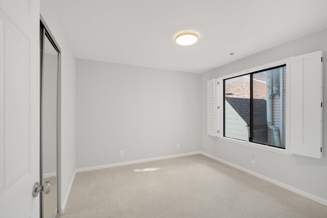 Foto del edificio - 463 25th Ave