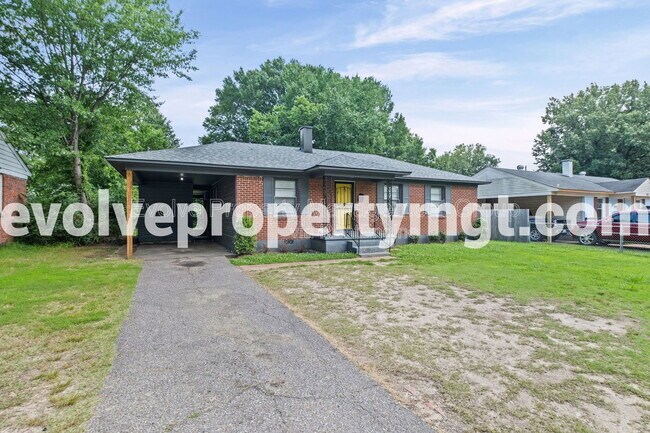 Building Photo - 1716 Cornelia Ln