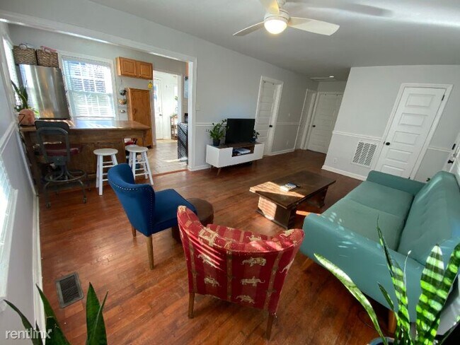 Building Photo - 3 br, 1.5 bath House - 2222 Glascock St