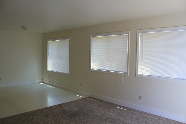 Foto del edificio - 1308 N Brooklane St