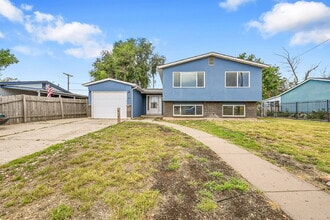 Building Photo - 1840 Southmoor Dr
