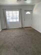 Building Photo - 1623 Thelma Ln