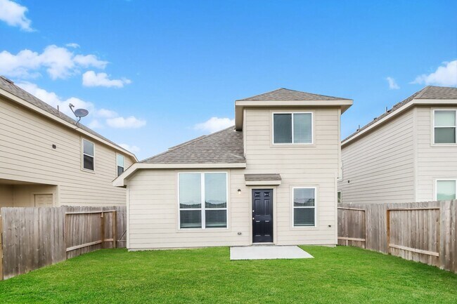 Foto del edificio - 3915 Silver Ranch Rd