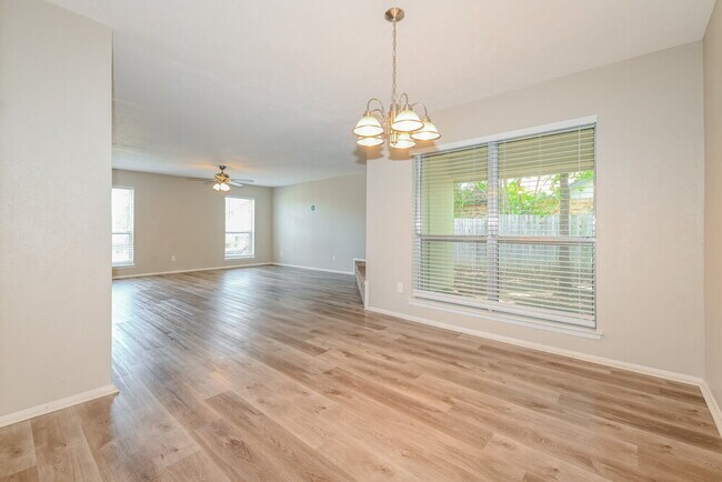 Foto del edificio - 1301 Southridge Dr