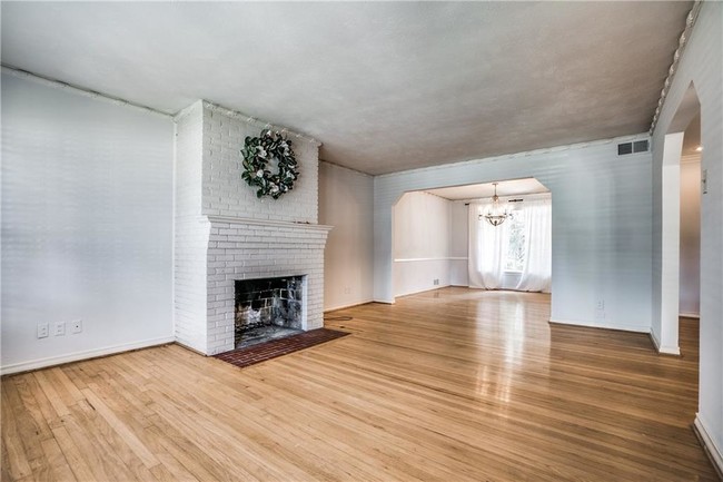 Building Photo - 7517 Villanova St