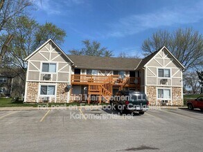 Building Photo - 561 N Somerset Terrace