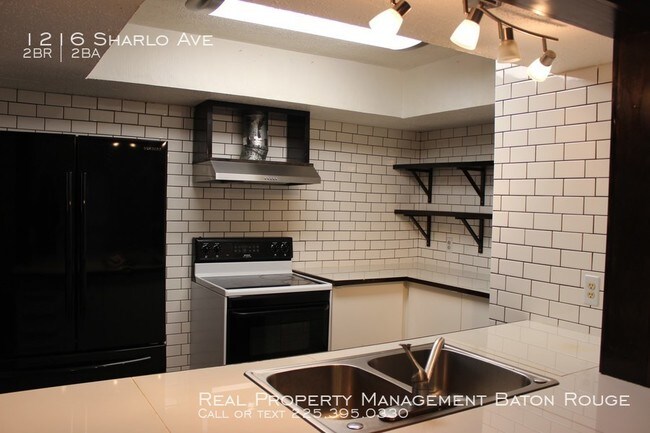 Foto del edificio - Townhome on Sharlo