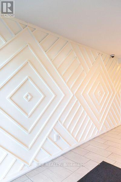 Building Photo - 110 Fergus Ave