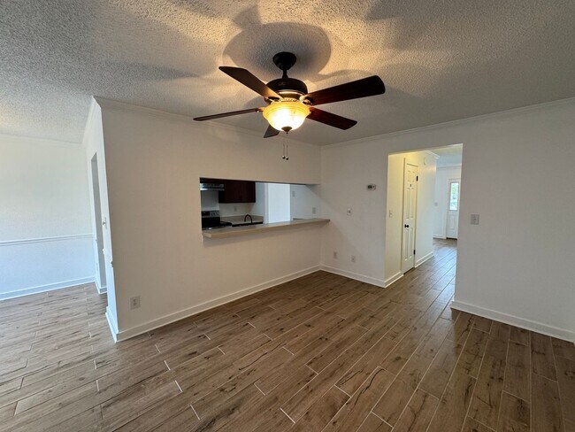 Foto del edificio - Cozy 3BR Townhome!