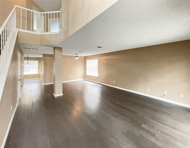 Building Photo - 1422 Deer Ledge Trail