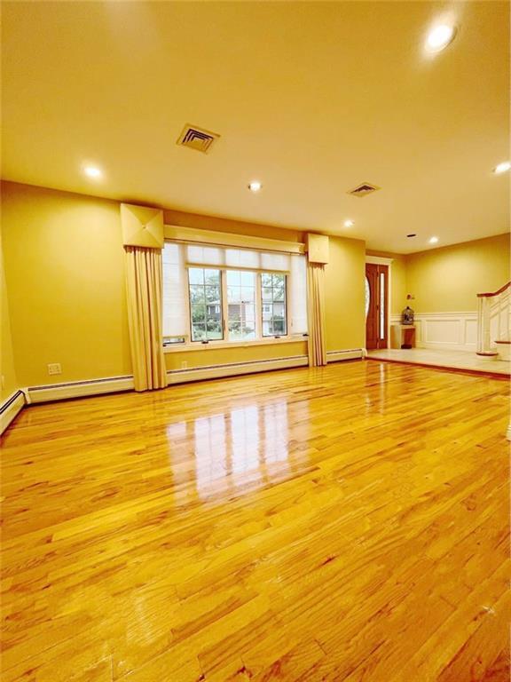 6 Normalee Rd, Staten Island, NY 10305 House Rental in Staten Island