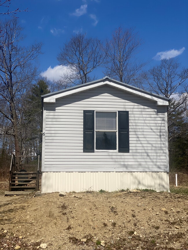 Building Photo - 6 Sawyer Rd