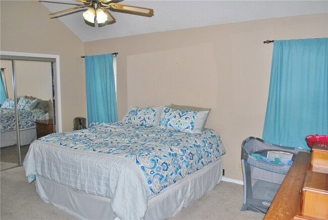 Building Photo - 2633 Bauer Dr