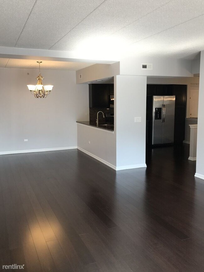 2030 St Regis Dr Unit Apt 222, Lombard, IL 60148 Condo for Rent in