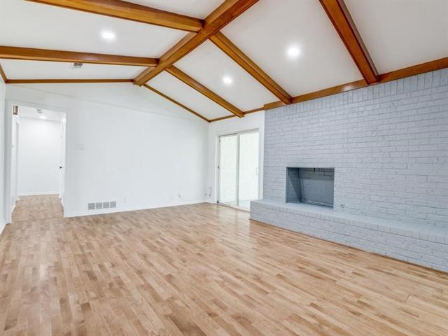 Building Photo - 1718 Crescent Dr