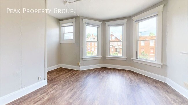 Foto del edificio - 2353 1/2 N. High Street-