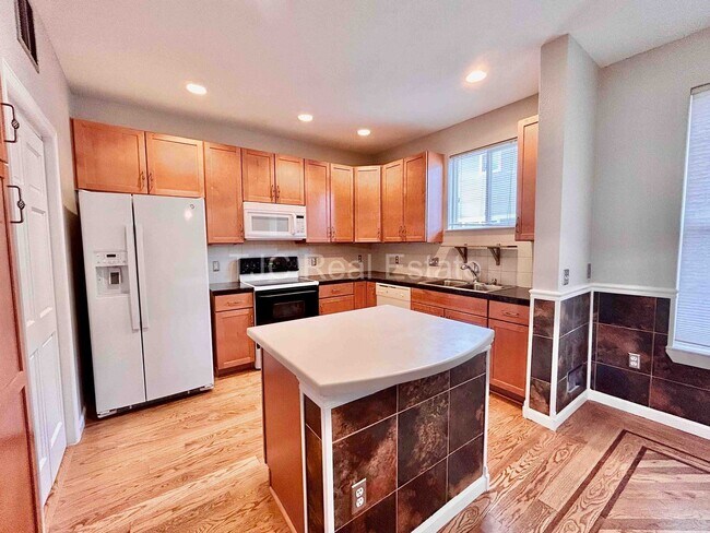 Photo - 7700 E Academy Blvd House