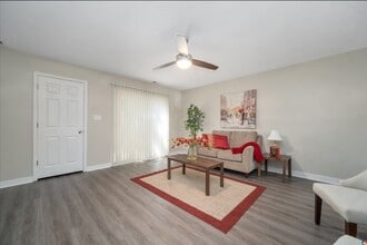 Building Photo - 155 Delmar Ln