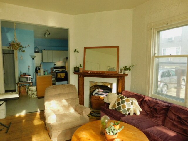 Foto del edificio - 2317 Harriet Avenue