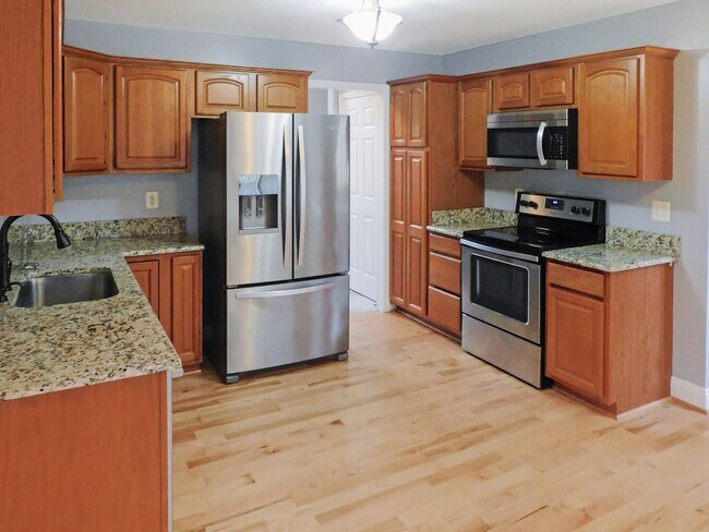 Building Photo - 462 Buckler Drive