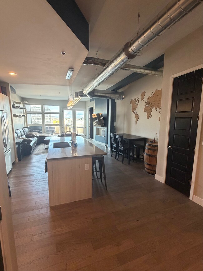 Foto del edificio - 3198 Blake St