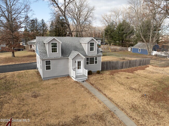 Foto del edificio - 26-28 Leto Rd