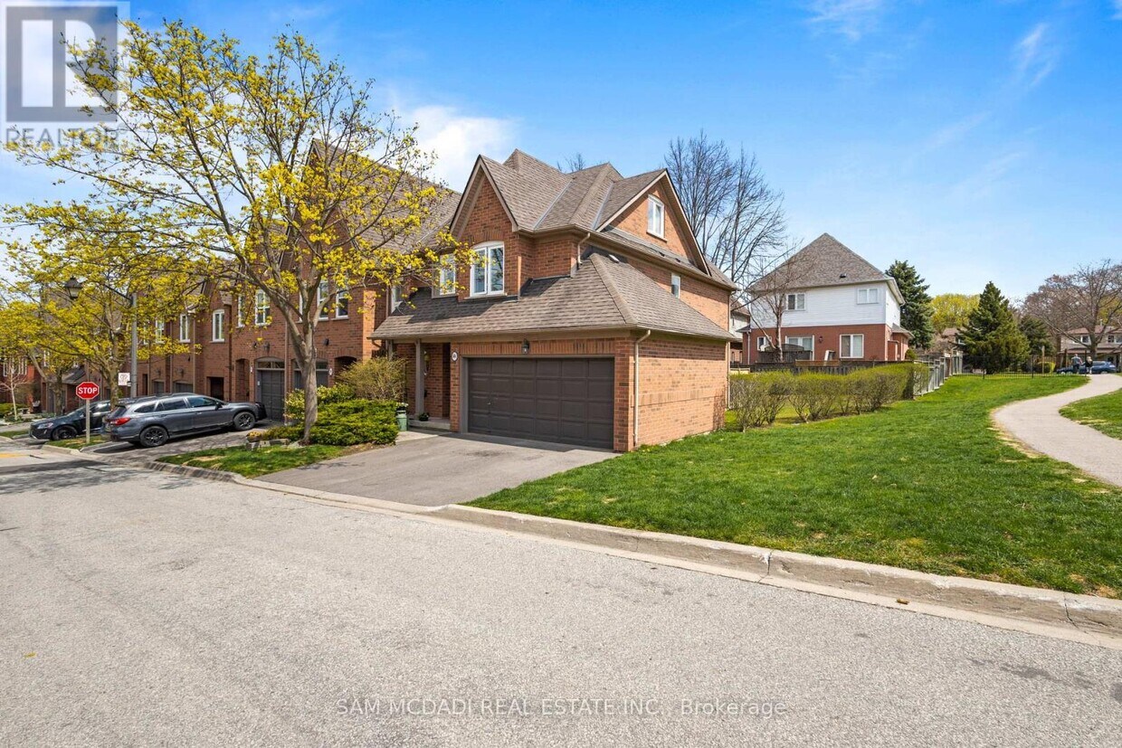 Photo principale - 928-928 Queen St W