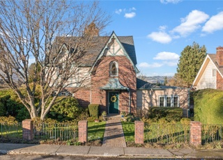 Primary Photo - 1217 N G St
