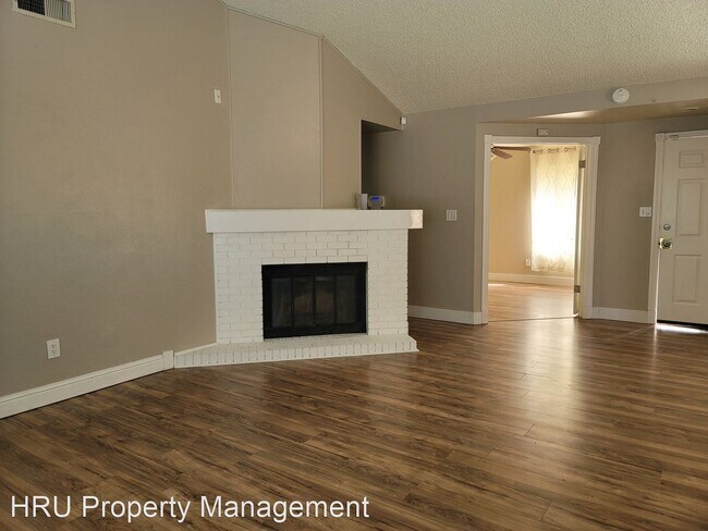Building Photo - 3 br, 2 bath House - 4717 Calder Ln.