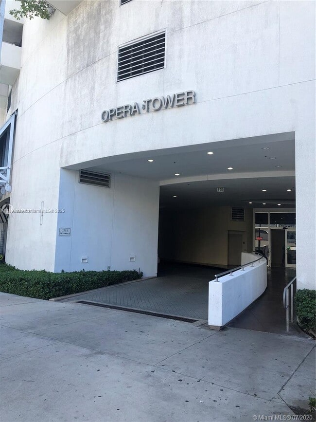 Foto del edificio - 1750 N Bayshore Dr