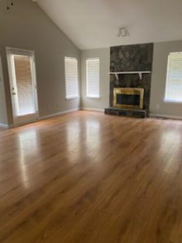 Foto del edificio - 1010 Salford Pl