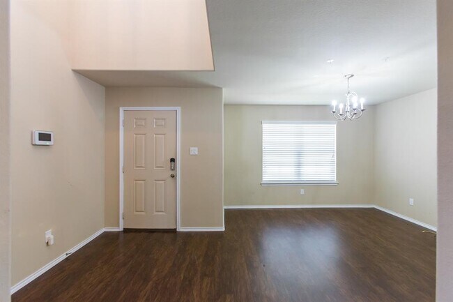 Foto del edificio - 2119 Treasure Mountain Dr