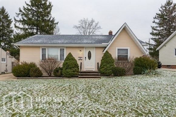 Foto principal - 7285 Glenn Oval Dr