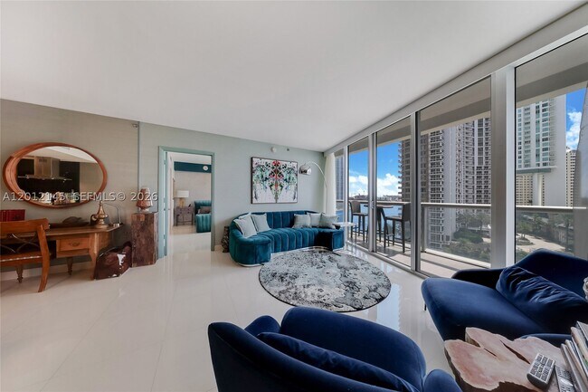 Foto del edificio - 465 Brickell Ave