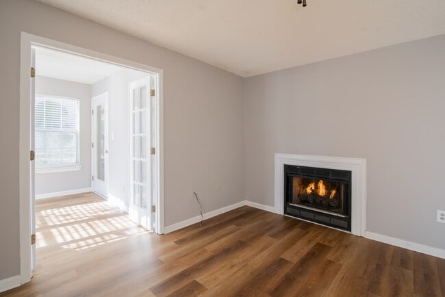 Photo - 8117 Tremaine Ct Townhome