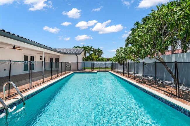 Foto del edificio - 13445 SW 20th Terrace