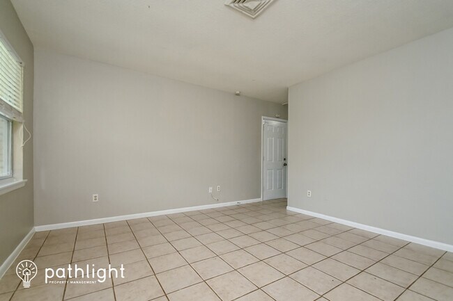 Building Photo - 7000 Brentford Rd, Sarasota, FL, 34241