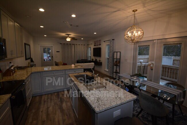 Foto del edificio - 5510 Avon Rd
