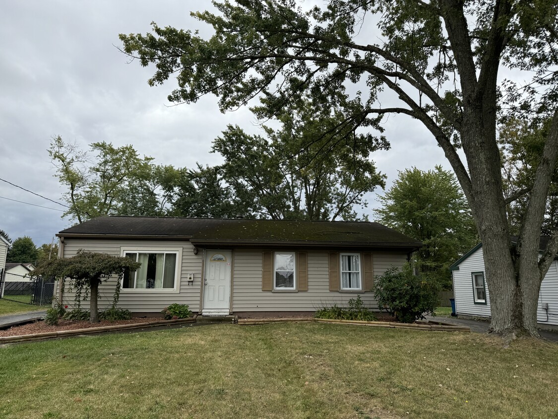 Primary Photo - 2510 Poplar St
