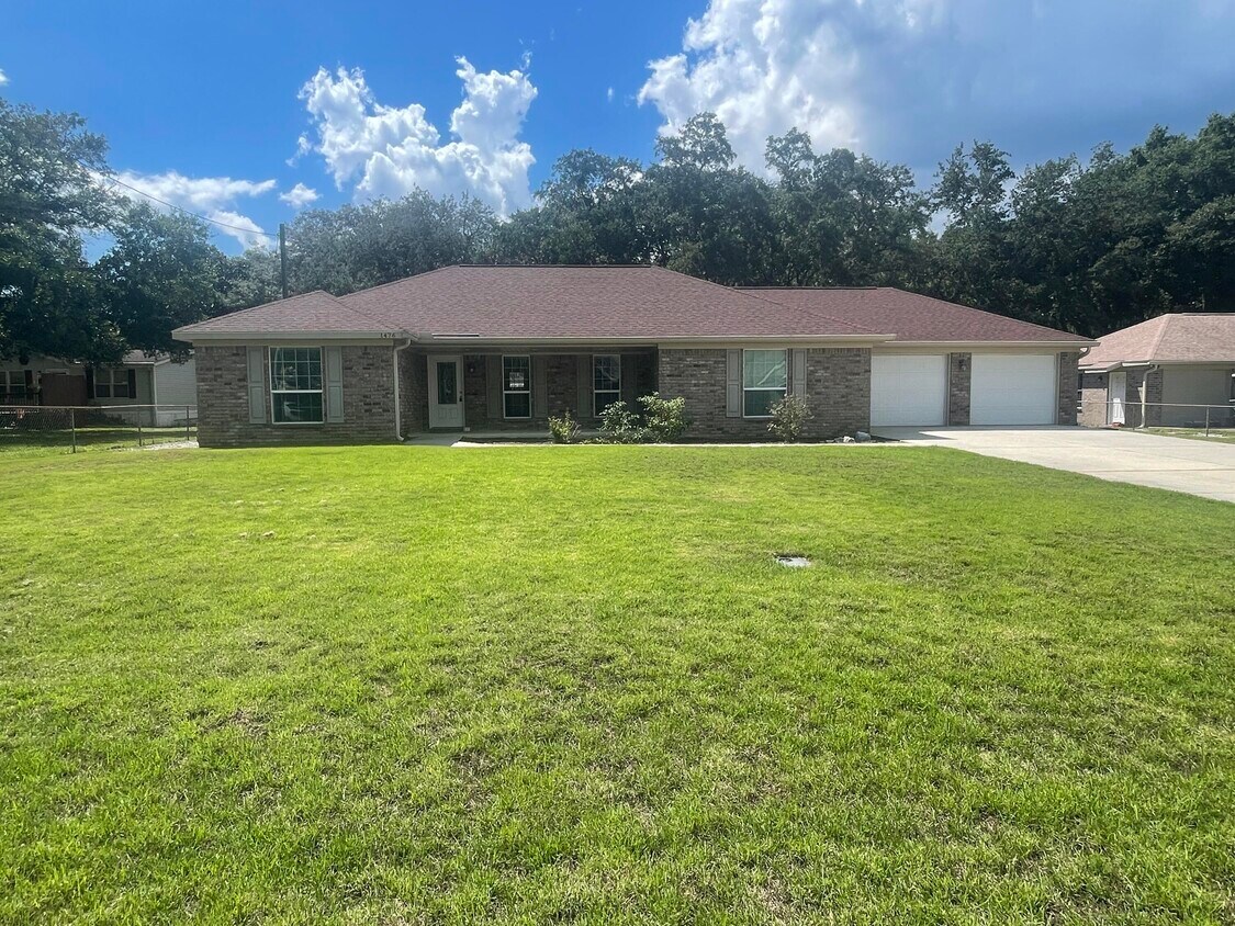 1476 CatMar Rd, Niceville, FL 32578 House for Rent in Niceville, FL