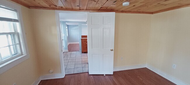 Foto del edificio - 2729 Cranberry Hwy