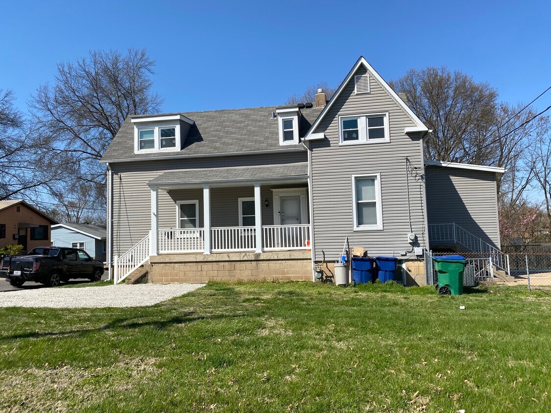 Primary Photo - 9850 Luna Ave