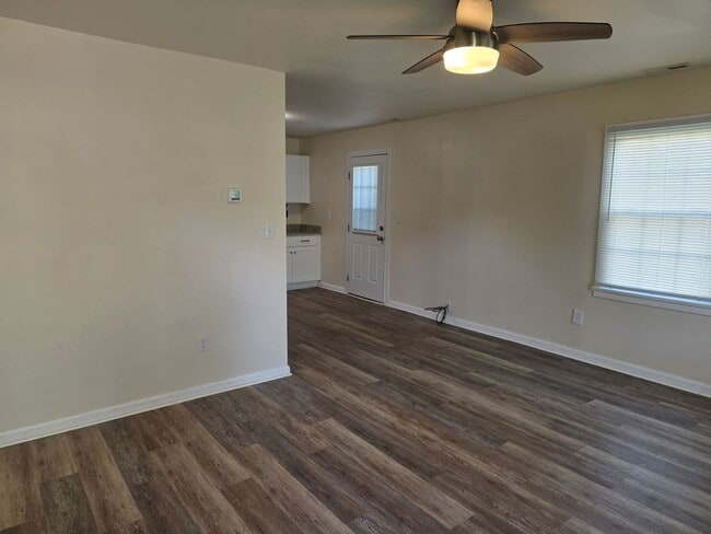 Building Photo - Loxley Gardens